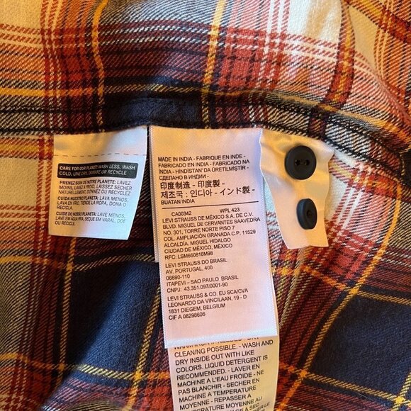 NWT Levi’s Plaid Flannel Button Front Shirt - Picture 5 of 7